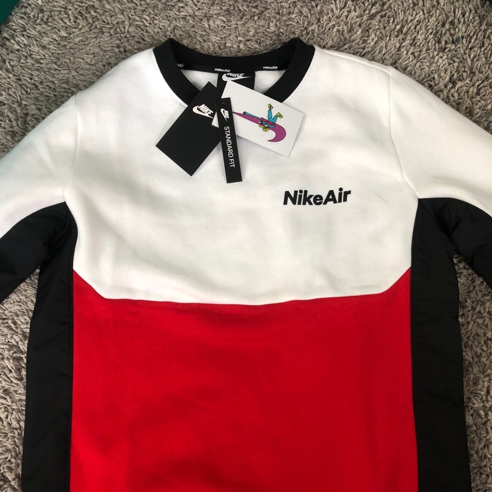 Nike air colorblock crew neck NWT